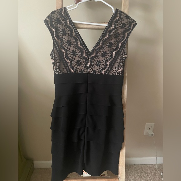 Black Lace Cocktail Dress - Size 6 - Picture 4 of 6